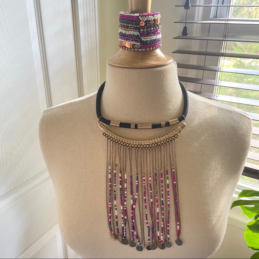 mark. Beaded back lace and bracelet set pink/gold